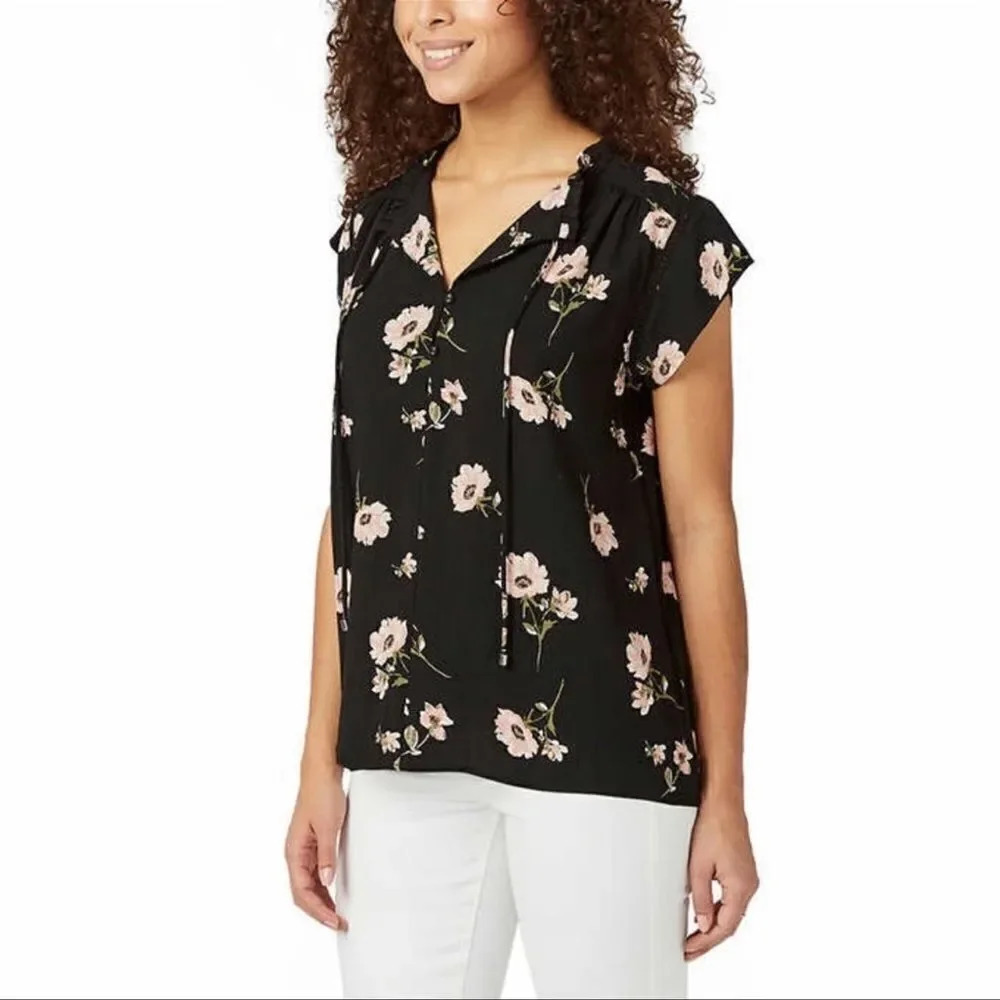 2 pack Buffalo Ladies' Flutter Sleeve Floral Top - Picture 12 of 13